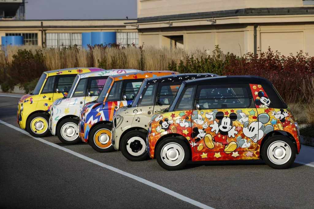 菲亚特微型纯电小车 Topolino 推出米奇特别版
