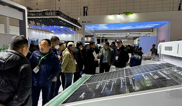 晶科能源携全新旗舰产品亮相第十九届济南太阳能大会