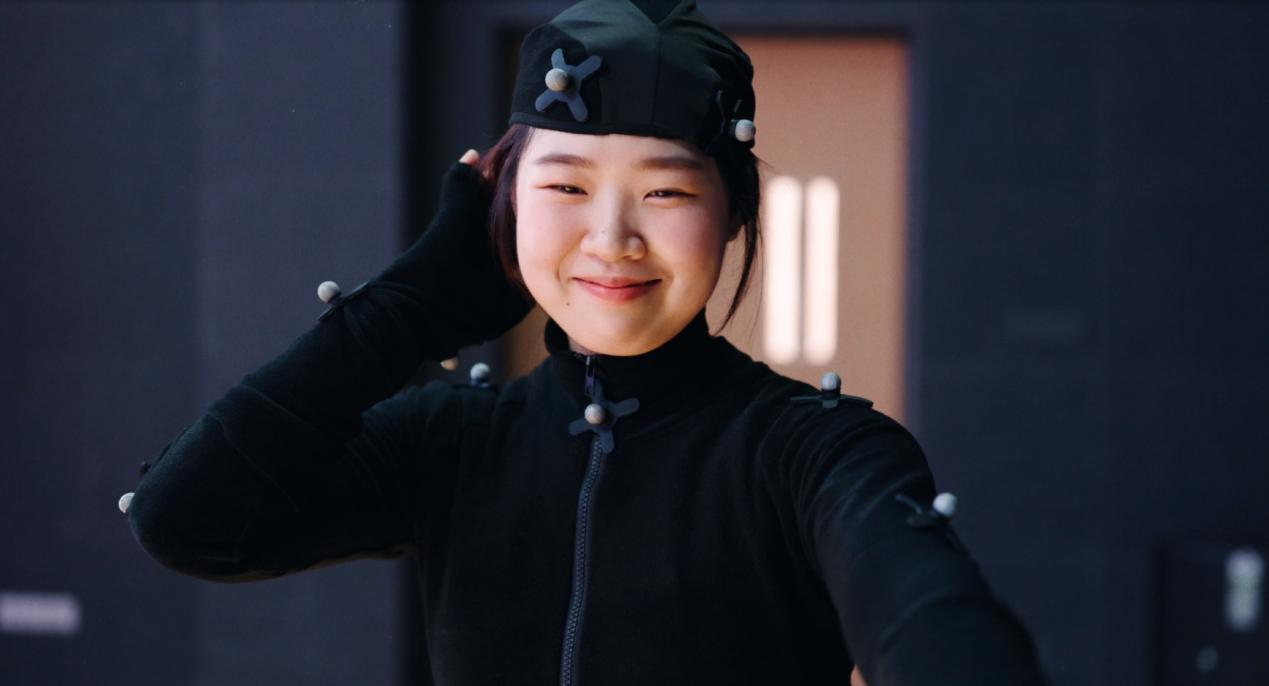 高鹏：用设计驱动未来，用创新赋能教育——未来设计学院院长专访