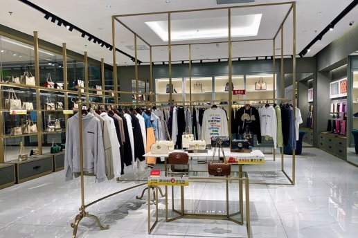 全球关税震荡重塑消费格局 杉杉奥特莱斯成品牌与消费者“避风港“