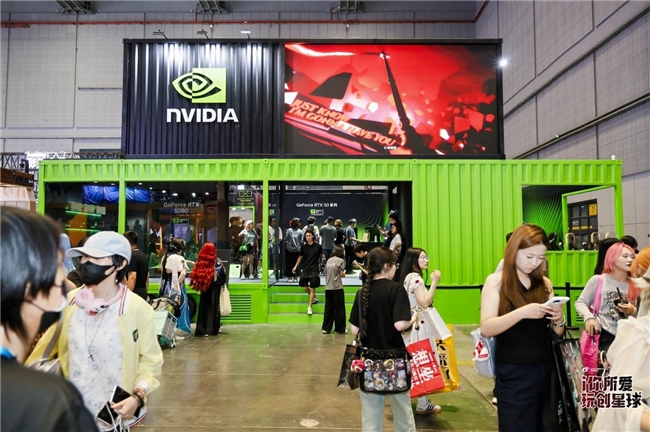 七彩虹BW2025硬核破圈，次世代体验燃炸全场！