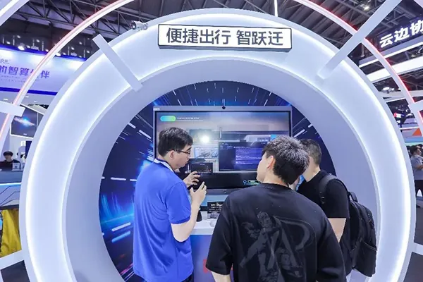 2025 WAIC | 新华三亮相世界人工智能大会，以前沿技术创新加速百行百业智跃迁